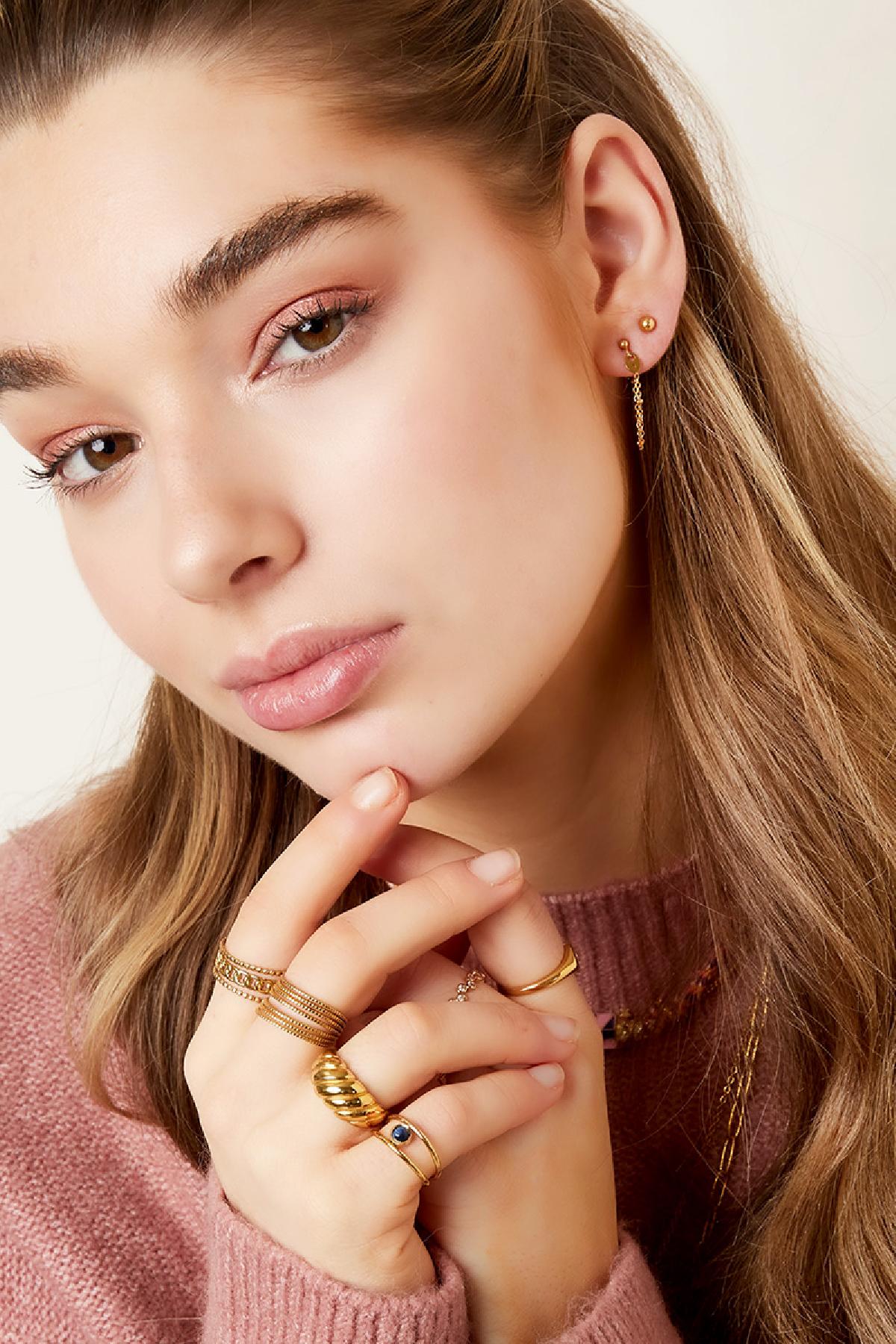 Croissant ring