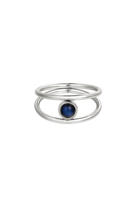 Classic blue ring