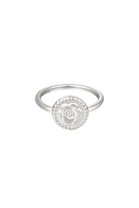 Rose circle ring