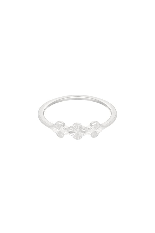 Triple elegant ring