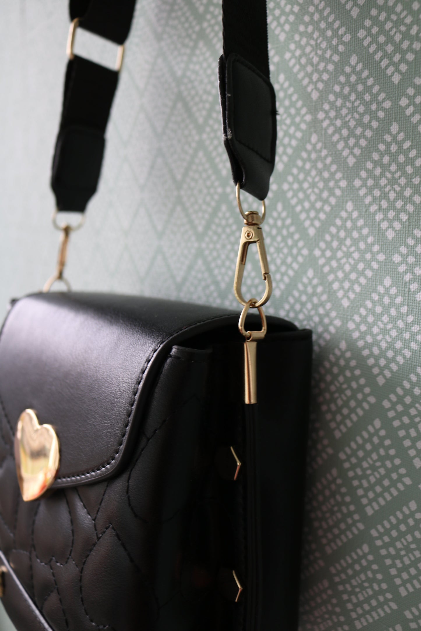 Sturdy heart bag